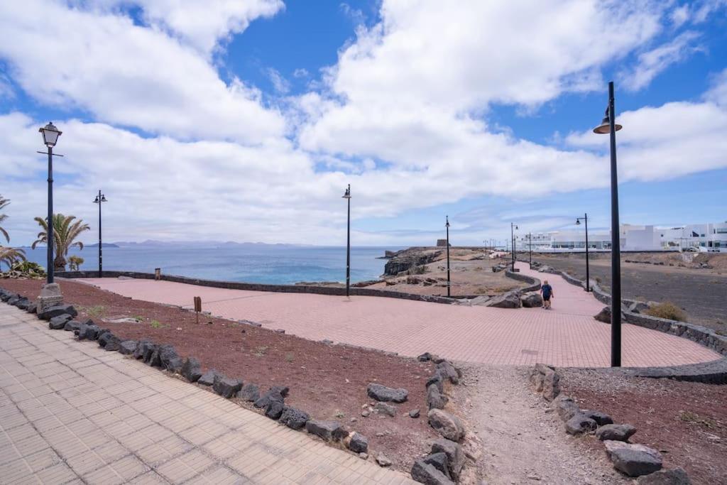 Beautiful Home In Lanzarote 5 Mins From Marina Playa Blanca  Kültér fotó