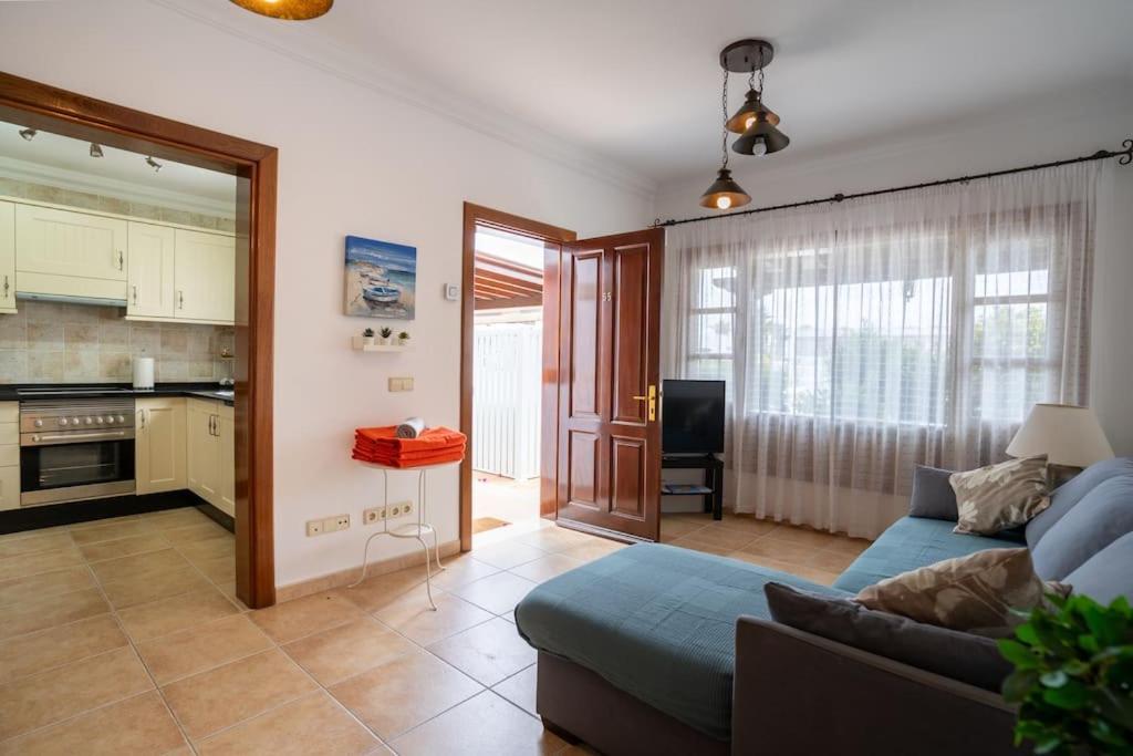 Beautiful Home In Lanzarote 5 Mins From Marina Playa Blanca  Kültér fotó