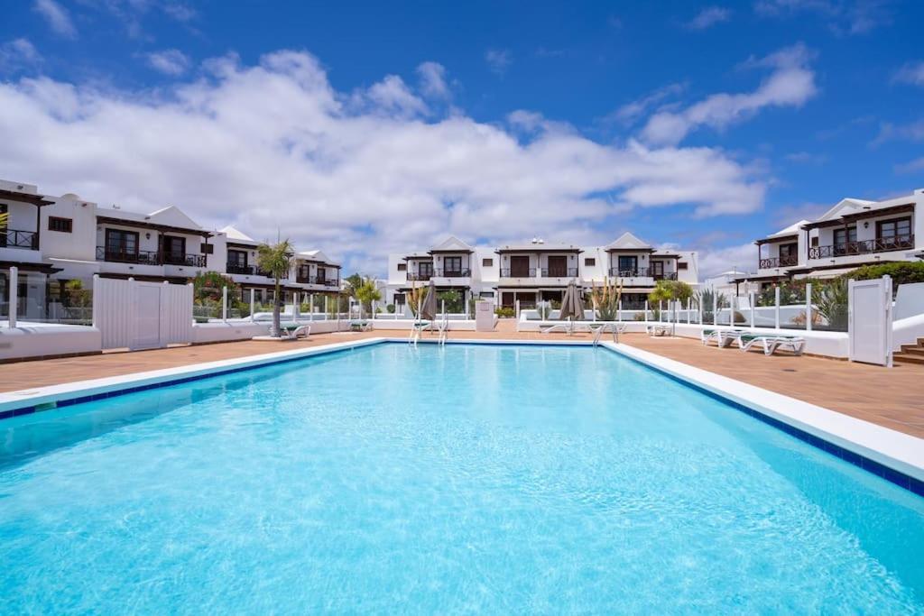 Beautiful Home In Lanzarote 5 Mins From Marina Playa Blanca  Kültér fotó
